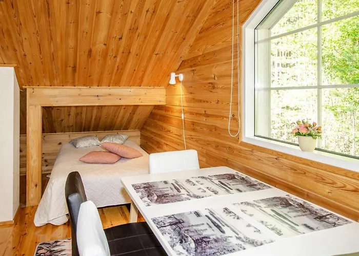 Hébergement de vacances Aurinkoranta By Interhome Hattusaari